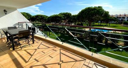 Vila Sol: Nice apartment with large south-facing terrace and view of own park