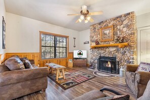 TV connectée, cheminée