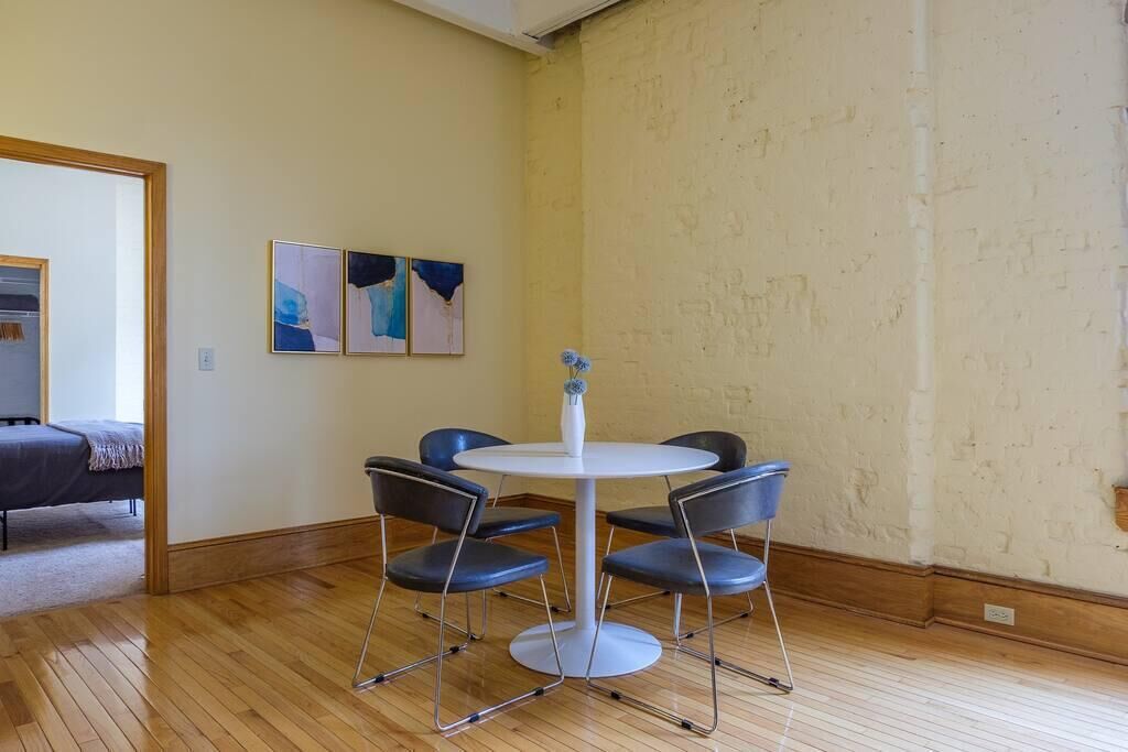 Frontdesk | Signature 2BR in Heart of Downtown