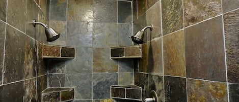 Casa de ciudad de lujo | Regadera en el baño
