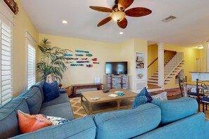 Fernseher, Tischtennisplatte