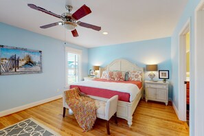 4 Schlafzimmer, Schreibtisch, kostenloses WLAN, Bettwäsche