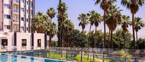 Indoor pool, outdoor pool