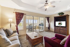 Smart TV, DVD player