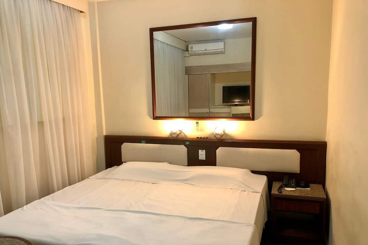 1 bedroom, blackout drapes, free WiFi, bed sheets