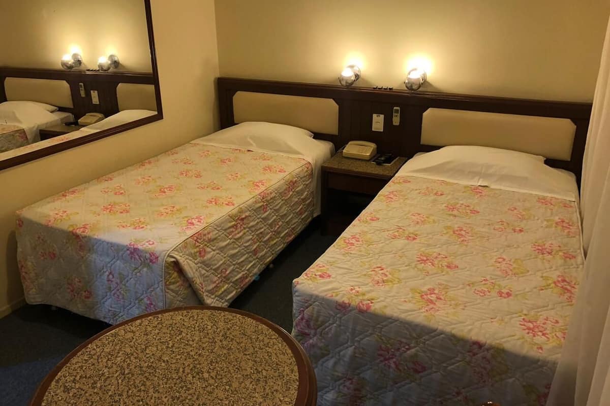 1 bedroom, blackout drapes, free WiFi, bed sheets
