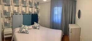 3 bedrooms, iron/ironing board, WiFi, bed sheets - VIANYMAR APARTMENTS (El Médano)