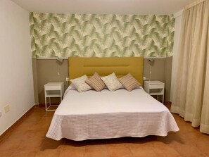 3 間睡房、熨斗/熨衫板、Wi-Fi、床單