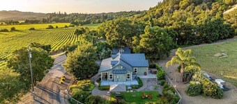 Santini Farmhouse - Wine Tastings Included