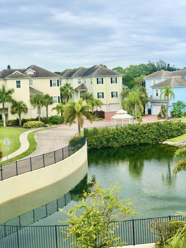 Cảnh từ trên cao