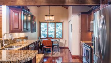 Sunburst - 2785 | Exterior