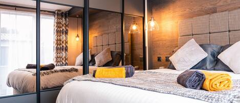 2 chambres, fer et planche Ă repasser, Wi-Fi, literie fournie