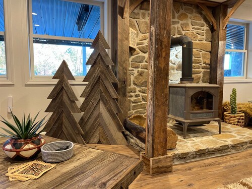 Tranquil Lakefront Home *We Are Not A Party House*