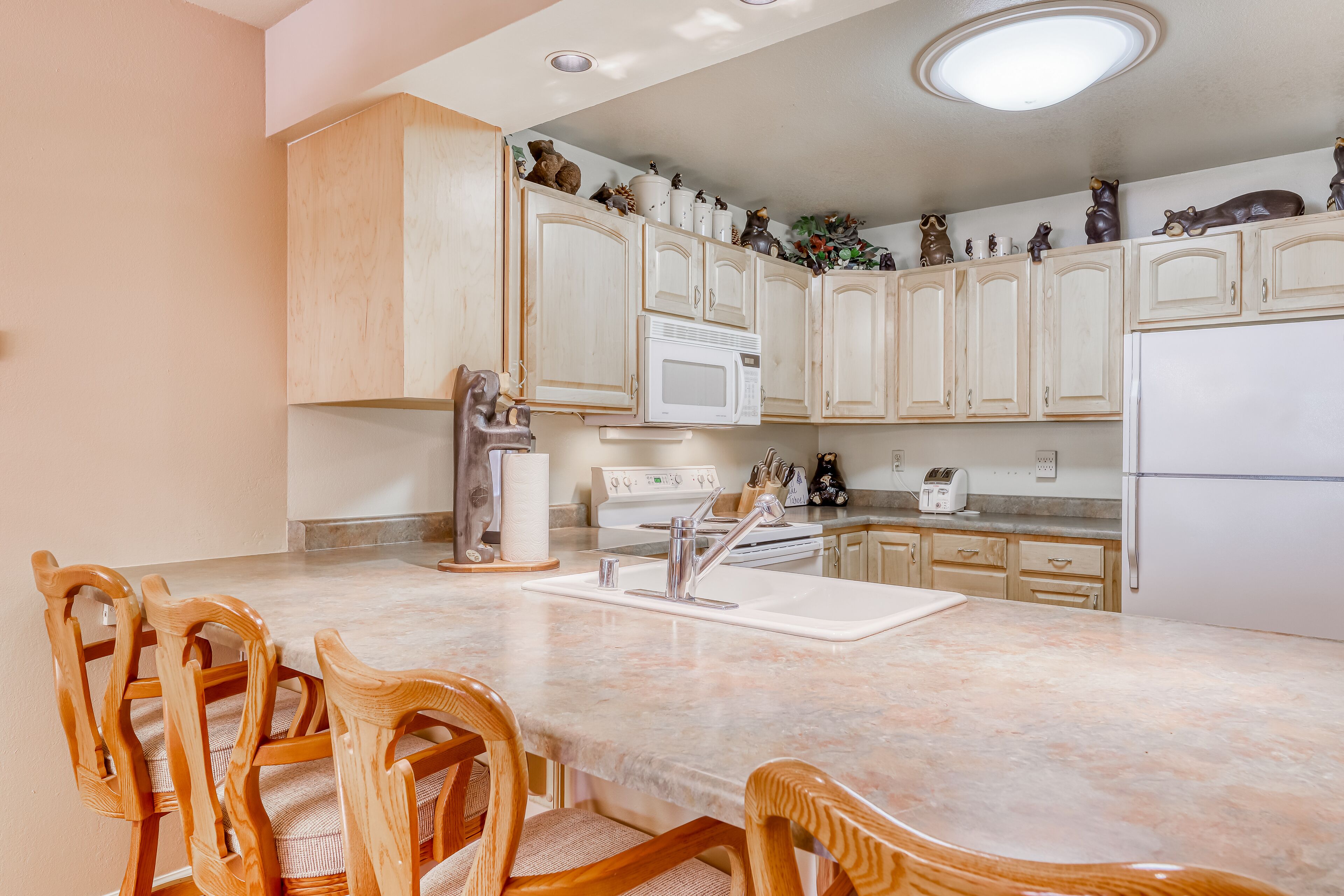 Perfect Tahoe condo near town & the lake w/ private patio, free WiFi, & more!