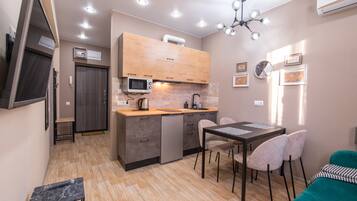 Apartment | Wohnbereich | LCD-Fernseher