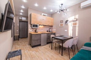 Apartment | Wohnbereich | LCD-Fernseher