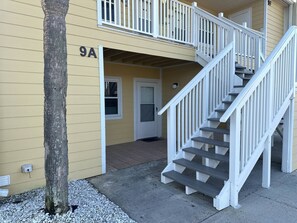 Luokittelematon kuva, 5 kautta 14, painike