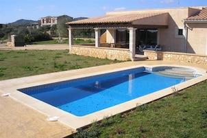 Pool | Outdoor pool