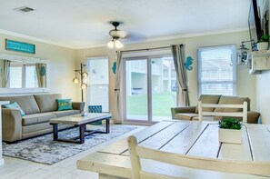 Een smart-tv en een dvd-speler