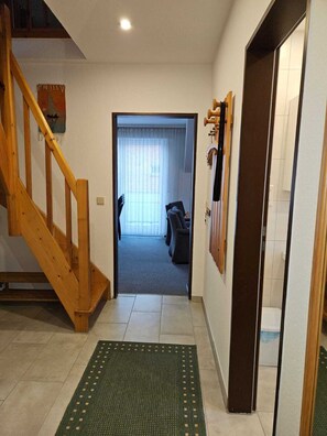 Interior - Gemütliche Obergeschosswohnung in Strandnähe für 4 Personen + Baby (Norden)