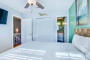 Unclassified image, 2 of 35, button