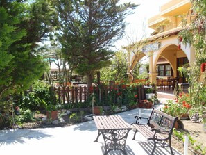 Exterior - Liros Pension (Rhodes)