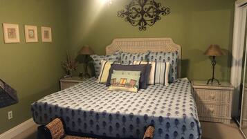 2 habitaciones, tabla de planchar con plancha, wifi y ropa de cama