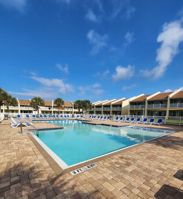 A heated pool - 9B, Hook, Line & Sunshine (Destin)