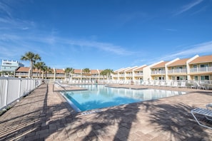 Unclassified image, 3 of 26, button