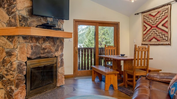 Twining 6 | Exterior - Twining 6 (Taos Ski Valley)
