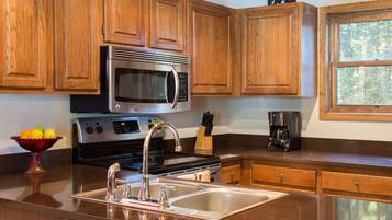 Twining 7 | Exterior