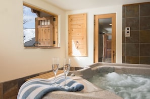 Tembion 1 | Exterior - Tembion 1 (Taos Ski Valley)