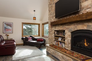 Tembion House | Living room | Flat-screen TV, fireplace - Tembion House (Taos Ski Valley)