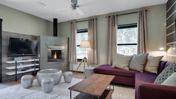 Chalet (Bavarian Chalet 4) | Living room | Flat-screen TV, fireplace, DVD player