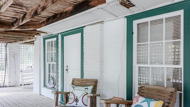 19th St. Beachside Hideaway | Exterior