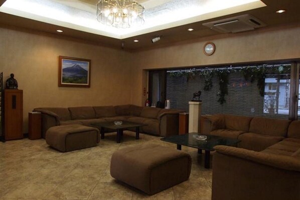 Interior - Kazusaya (Tokyo)