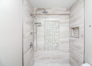 Bikini Top | Bathroom