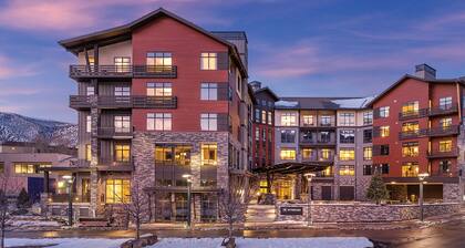 Stay in a Two Bedroom Presidential Suite(Club Wyndham Resort at Avon)