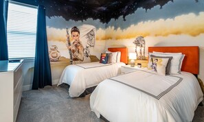4 bedrooms, iron/ironing board, WiFi, bed sheets