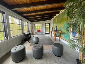 Interior - 5 STAR, newly renovated, long range mountain view, central to Highlands/Cashiers (Highlands)