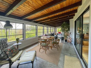 Interior - 5 STAR, newly renovated, long range mountain view, central to Highlands/Cashiers (Highlands)