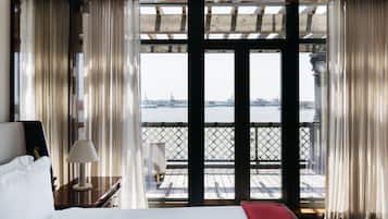 總統套房, 露台 (Bartholdi) | 義大利 Frette 床單、高級寢具、迷你吧、客房內保險箱