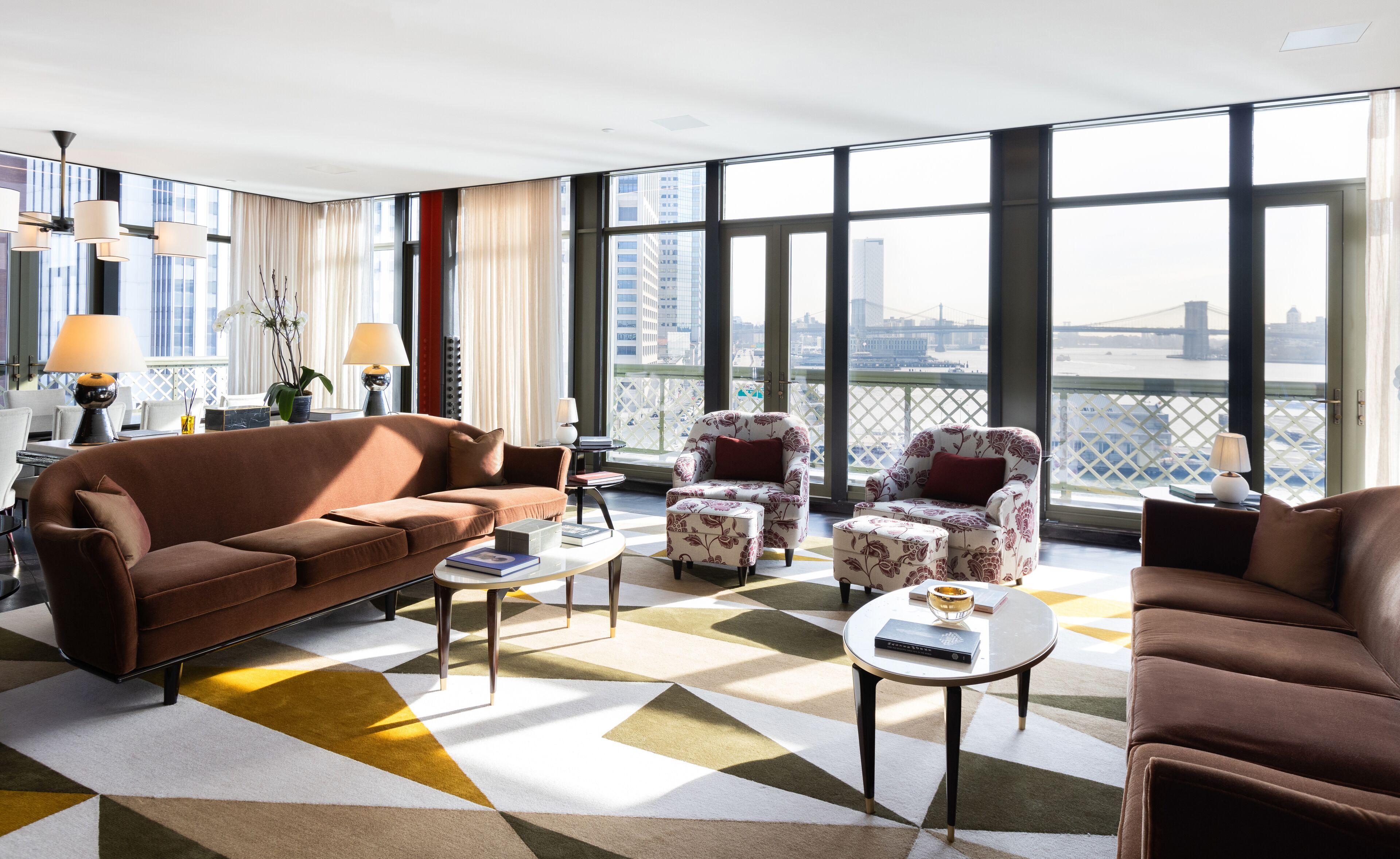 Presidentiële suite, terras (Roebling) | Italiaanse Frette-lakens, luxe beddengoed, een minibar