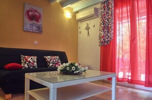 Living area - Eleni Family Apartments (Corfu)
