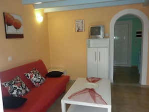 Living area - Eleni Family Apartments (Corfu)