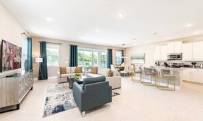 TV, video games - Chic Home with Gaming Loft at Encore (Kissimmee)