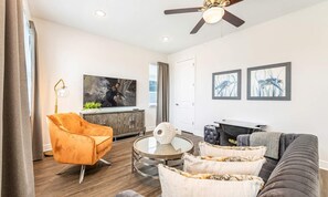 TV, video games - Chic Home with Gaming Loft at Encore (Kissimmee)