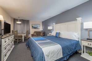 Decoración personalizada, muebles diferentes y escritorio