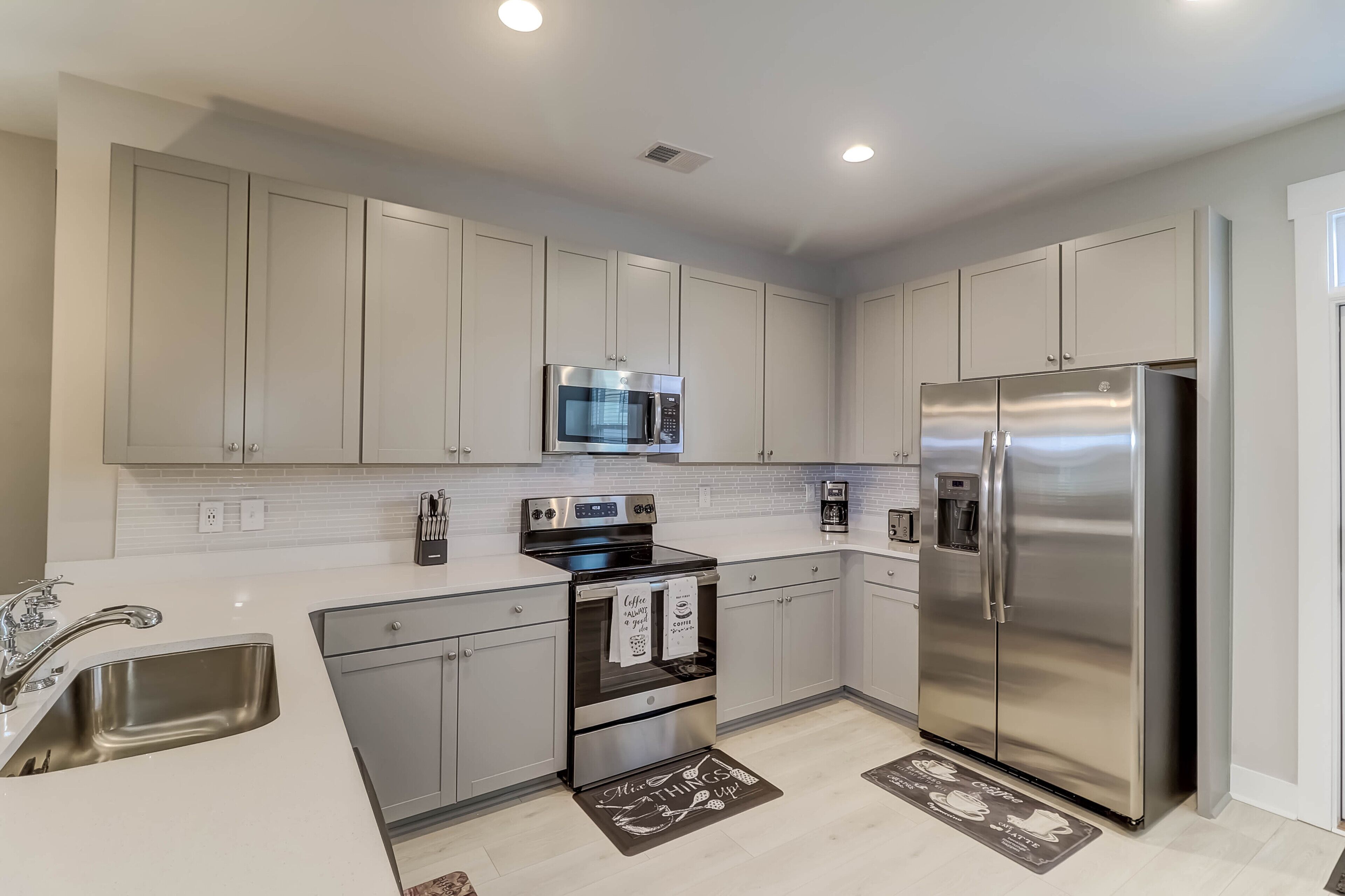 Stunning New Home Perfectly Located In Park Cirlce