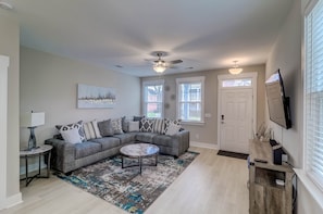 Living Room W/ Smart TV - Stunning New Home Perfectly Located In Park Cirlce (North Charleston)
